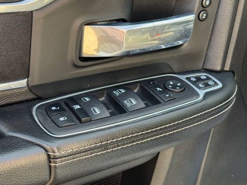 Used 2023 RAM 2500 Laramie AWD/4WD image 30