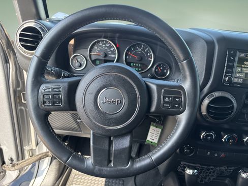 Used 2016 Jeep Wrangler Unlimited Sport w/ Quick Order Package 24S AWD/4WD image 10