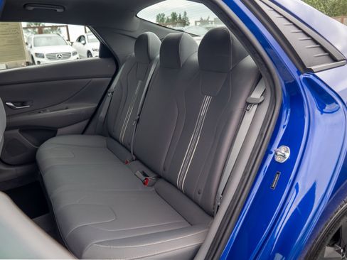 Used 2022 Hyundai Elantra SEL w/ Cargo Package FWD image 19