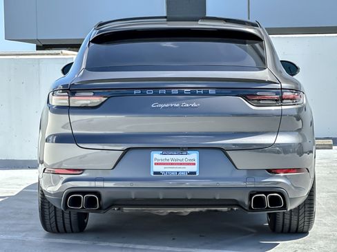 Used 2022 Porsche Cayenne Turbo w/ Assistance Package AWD/4WD image 7