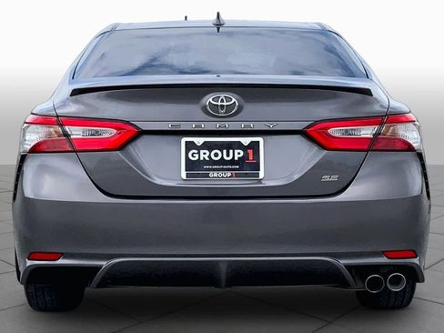 Used 2019 Toyota Camry SE image 5