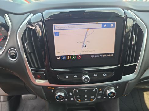 Used 2020 Chevrolet Traverse Premier w/ Redline Edition AWD/4WD image 23