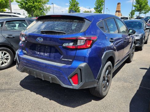 Used 2024 Subaru Crosstrek 2.0i AWD/4WD image 9