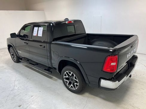 Used 2025 RAM 1500 Laramie AWD/4WD image 5