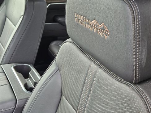 Used 2025 Chevrolet Silverado 1500 High Country w/ High Country Premium Package image 27
