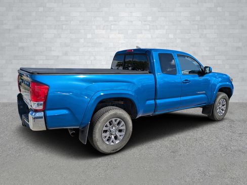 Used 2016 Toyota Tacoma SR5 image 5