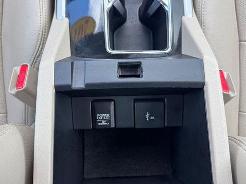 Used 2017 Honda Accord EX-L image 17