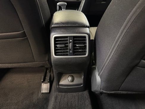 Used 2019 Kia Sportage LX image 16