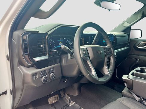 Used 2023 Chevrolet Silverado 1500 LT Trail Boss w/ Protection Package image 9