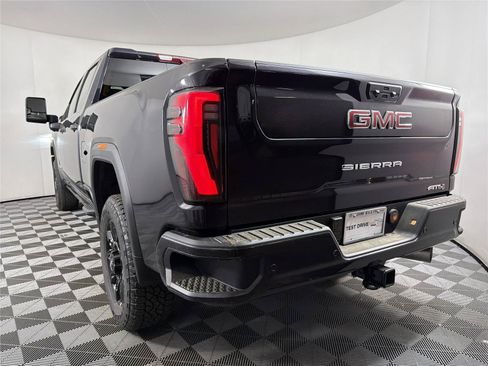 New 2026 GMC Sierra 2500 AT4 w/ AT4 Premium Plus Package AWD/4WD image 4
