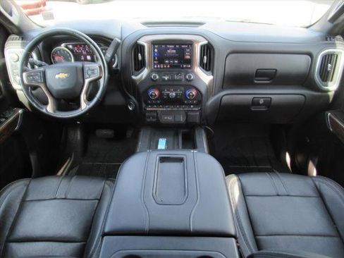 Used 2019 Chevrolet Silverado 1500 High Country w/ Technology Package image 13