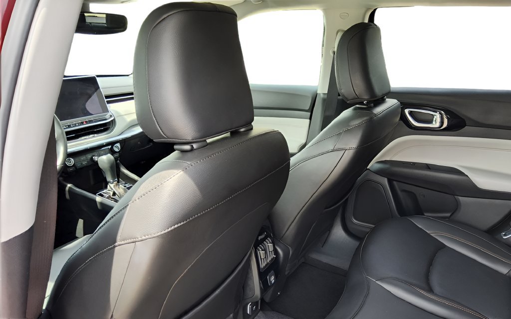 Used 2022 Jeep Compass Limited AWD/4WD image 27