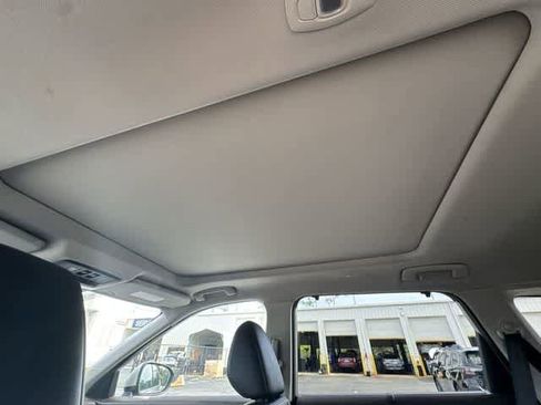 Used 2021 Nissan Rogue SL w/ Premium Package FWD image 16