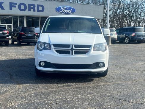 Used 2019 Dodge Grand Caravan GT FWD image 2