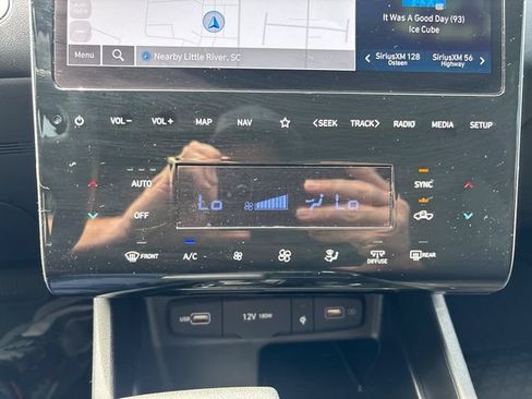 Used 2024 Hyundai Santa Cruz SEL w/ Activity Package FWD image 19