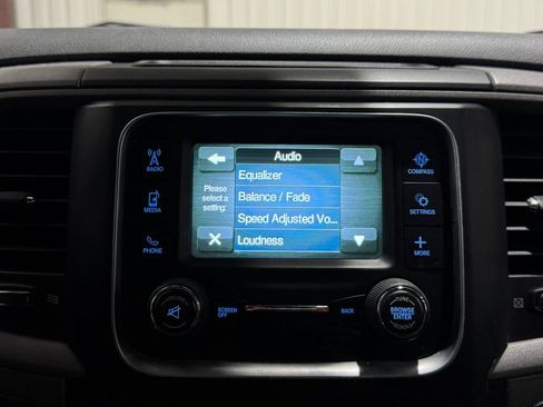 Used 2015 RAM 2500 Tradesman w/ Chrome Appearance Group AWD/4WD image 18