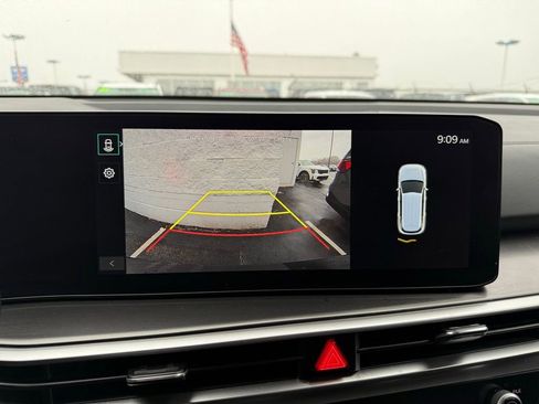 Certified 2024 Kia Sorento S image 44