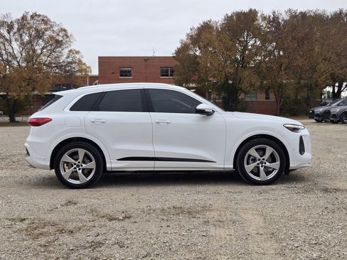New 2025 Audi Q5 Prestige image 7
