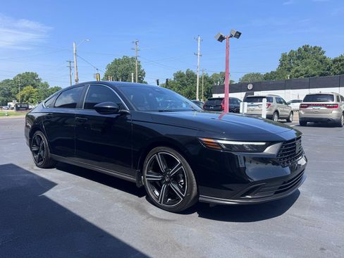 Used 2023 Honda Accord Sport image 7