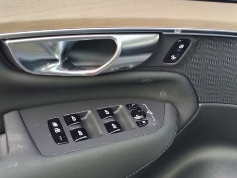 New 2026 Volvo XC90 B6 Plus image 10
