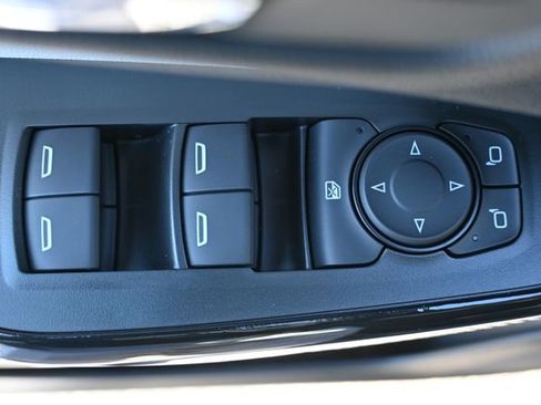 New 2026 Chevrolet Trax LT w/ Driver Confidence Package image 11