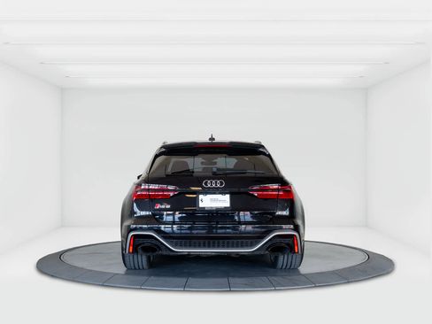 Used 2024 Audi RS 6 performance image 4