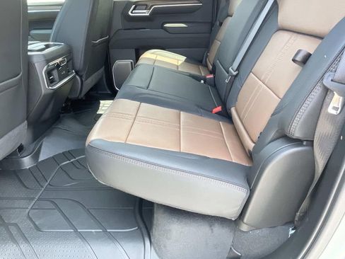 New 2026 Chevrolet Silverado 1500 High Country AWD/4WD image 13