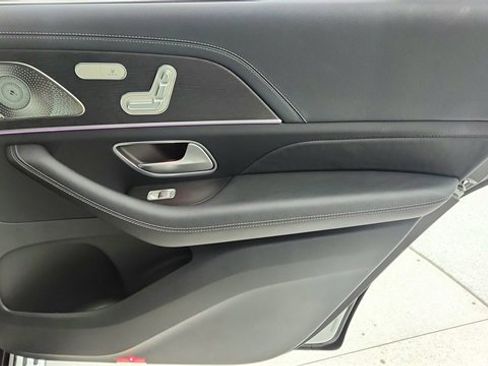 Used 2024 Mercedes-Benz GLS 450 4MATIC image 27