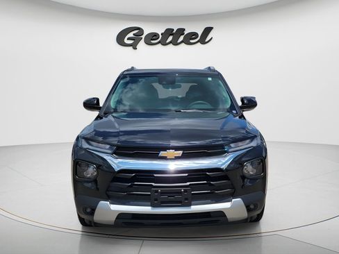 Used 2023 Chevrolet TrailBlazer LT FWD image 2