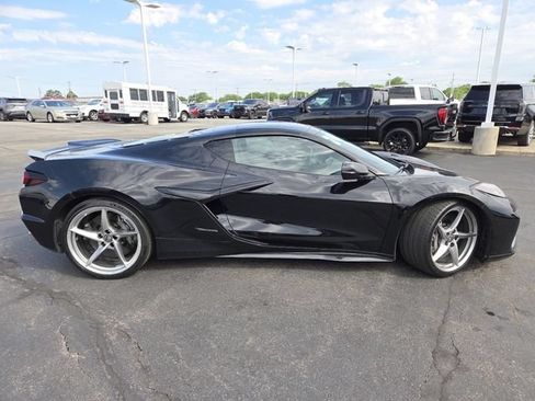 Used 2024 Chevrolet Corvette E-Ray AWD/4WD image 18