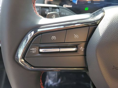 New 2026 Chevrolet Equinox EV RS image 29