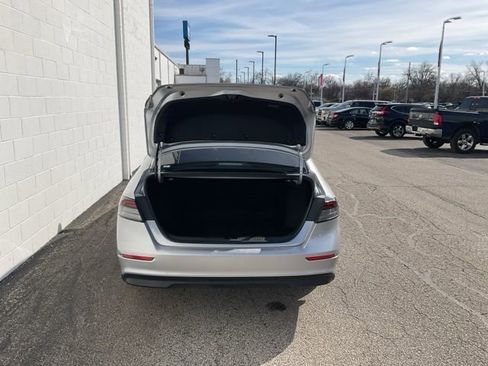 Used 2025 Honda Accord SE image 7