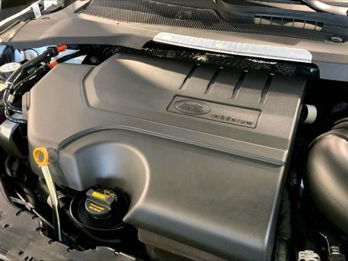 New 2026 Land Rover Range Rover Evoque Dynamic SE AWD/4WD image 17