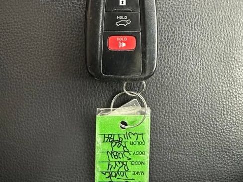 Used 2020 Toyota RAV4 XLE w/ Convenience Package AWD/4WD image 32