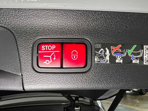 New 2025 Mercedes-Benz GLS 63 AMG AMG GLS 63 image 17