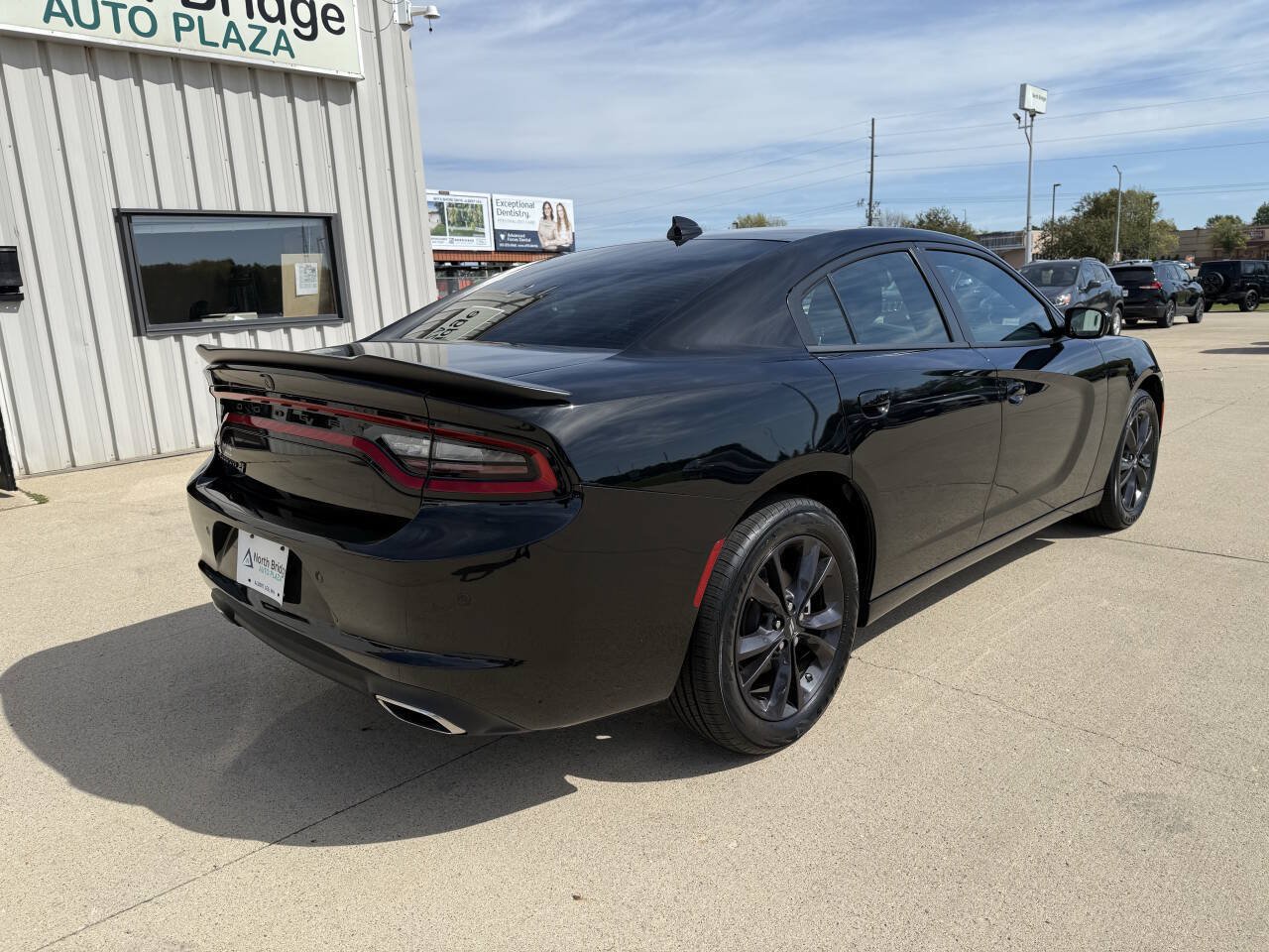 Used 2023 Dodge Charger SXT w/ Blacktop Package AWD/4WD image 4