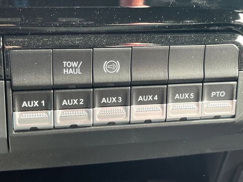 New 2025 RAM 5500 Tradesman AWD/4WD image 19