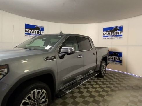 Used 2024 GMC Sierra 1500 Denali w/ Technology Package AWD/4WD image 6