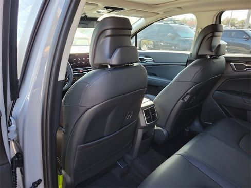 New 2026 Kia Sportage EX image 17