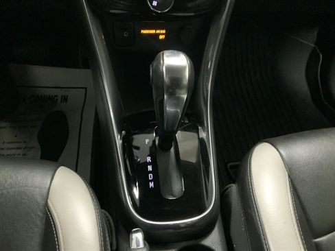 Used 2019 Chevrolet Trax Premier w/ Midnight Edition image 34