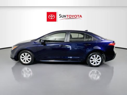 Used 2025 Toyota Corolla LE w/ Convenience Package FWD image 7