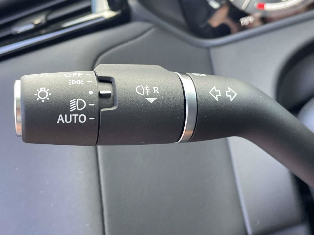 New 2026 Land Rover Range Rover Velar S AWD/4WD image 38