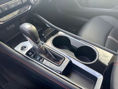 Certified 2025 Nissan Altima 2.5 SR image 19