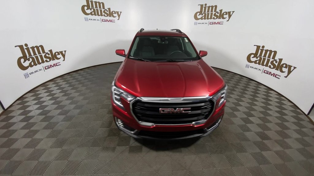 Certified 2023 GMC Terrain SLE w/ Driver Convenience Package FWD image 3