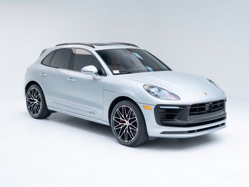 Certified 2023 Porsche Macan GTS image 7
