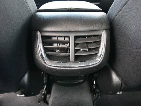 Used 2025 Chevrolet Malibu LT FWD image 17
