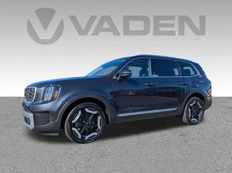 Used 2025 Kia Telluride S video 2