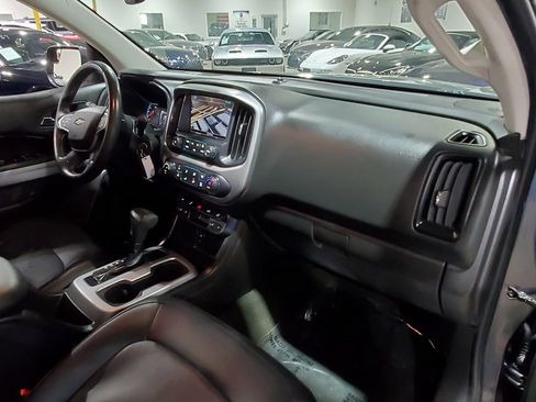 Used 2016 Chevrolet Colorado LT w/ Luxury Package, Chrome RWD image 14