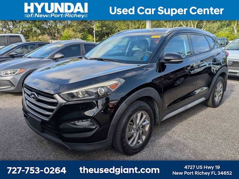 Used 2017 Hyundai Tucson SE Plus AWD/4WD image 1