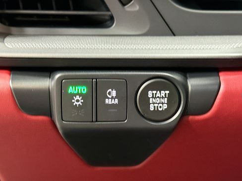 Certified 2026 Porsche 911 Carrera RWD image 32